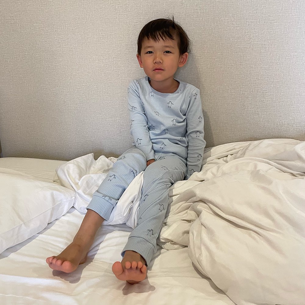  Wilson and Frenchy Little Penguin
Organic Rib Long Sleeve Pyjamas ウィルソン アンド フレンチー 長袖リブパジャマ（ペンギン）